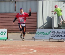 Niilo Piiponniemi pelasi pitkästä aikaa Pesä-Kiilojen paidassa