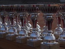 Pokaalit odottavat saajia