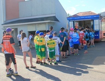 Jono jäätelökioskille